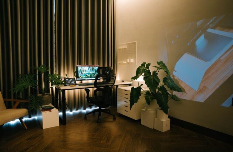 Tips for Creating a Relaxing Home Workspace to Boost Productivity and Comfort
